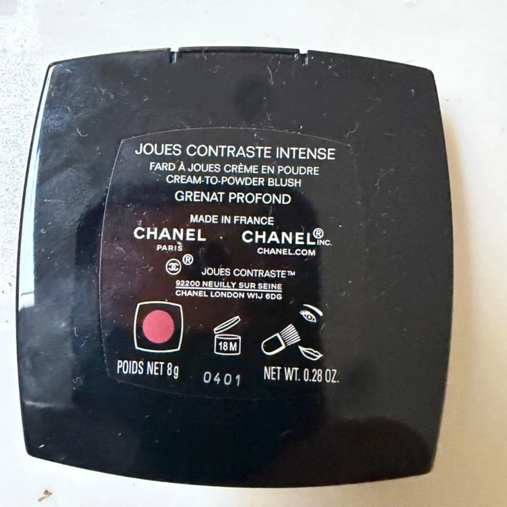CHANEL makeup cosmetics 6 assorted pieces - NWOT